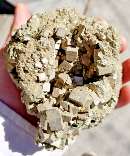 RARE !! PYRITE D'AFRIQUE : 14,94 CARATS ★★ P45.161