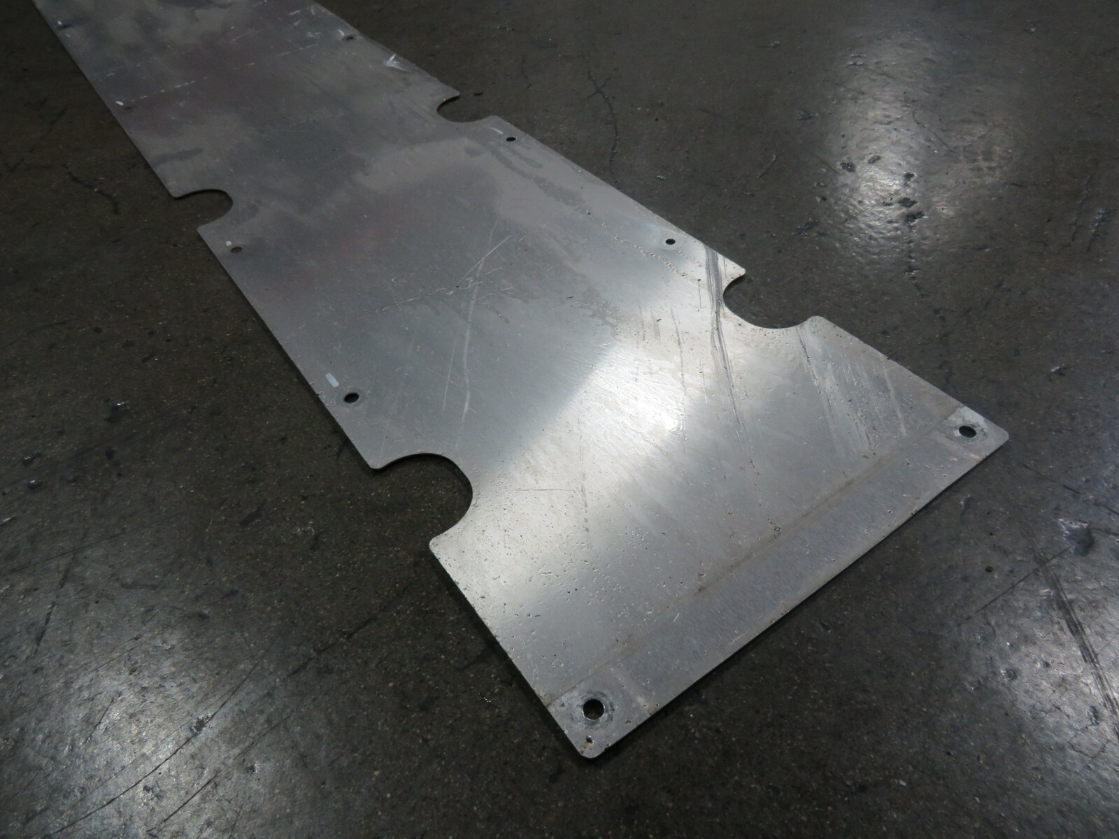 McLaren 570s, Center Lower Under Tray, Used