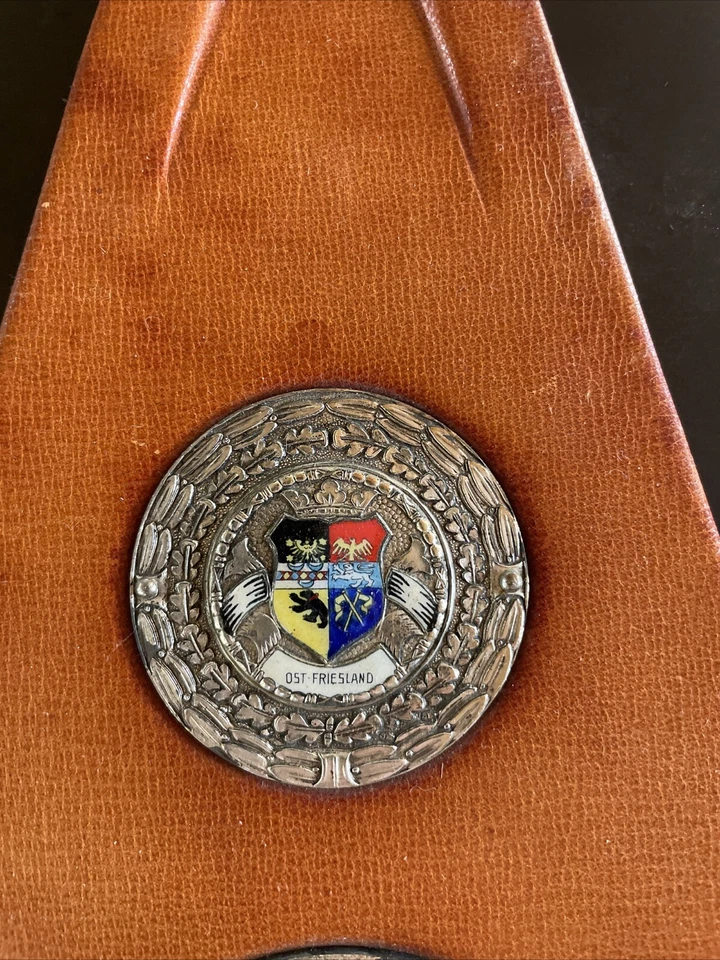 COLLECTION OF VINTAGE ENAMEL AUTOMOBILE RADIATOR CAR BADGES - Image 2 of 4