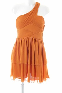 abito monospalla elegante