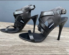 Vera Wang Lavender label Garmin Metallic Black Leather Sandals Made In Italy 9.5