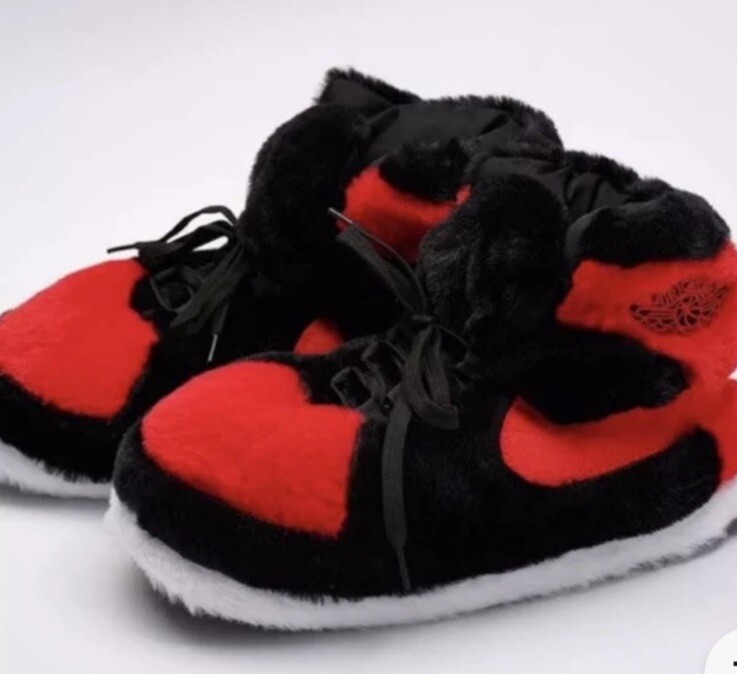 NEW Nike Dunk Slippers Unisex Black Red One Size Fits All ages 10