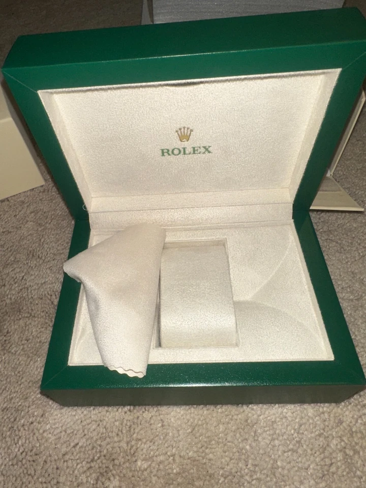 Rolex Green OYSTER M Presentation Box Set w/ Booklet & Manual – Fits Datejust - Image 2 of 4