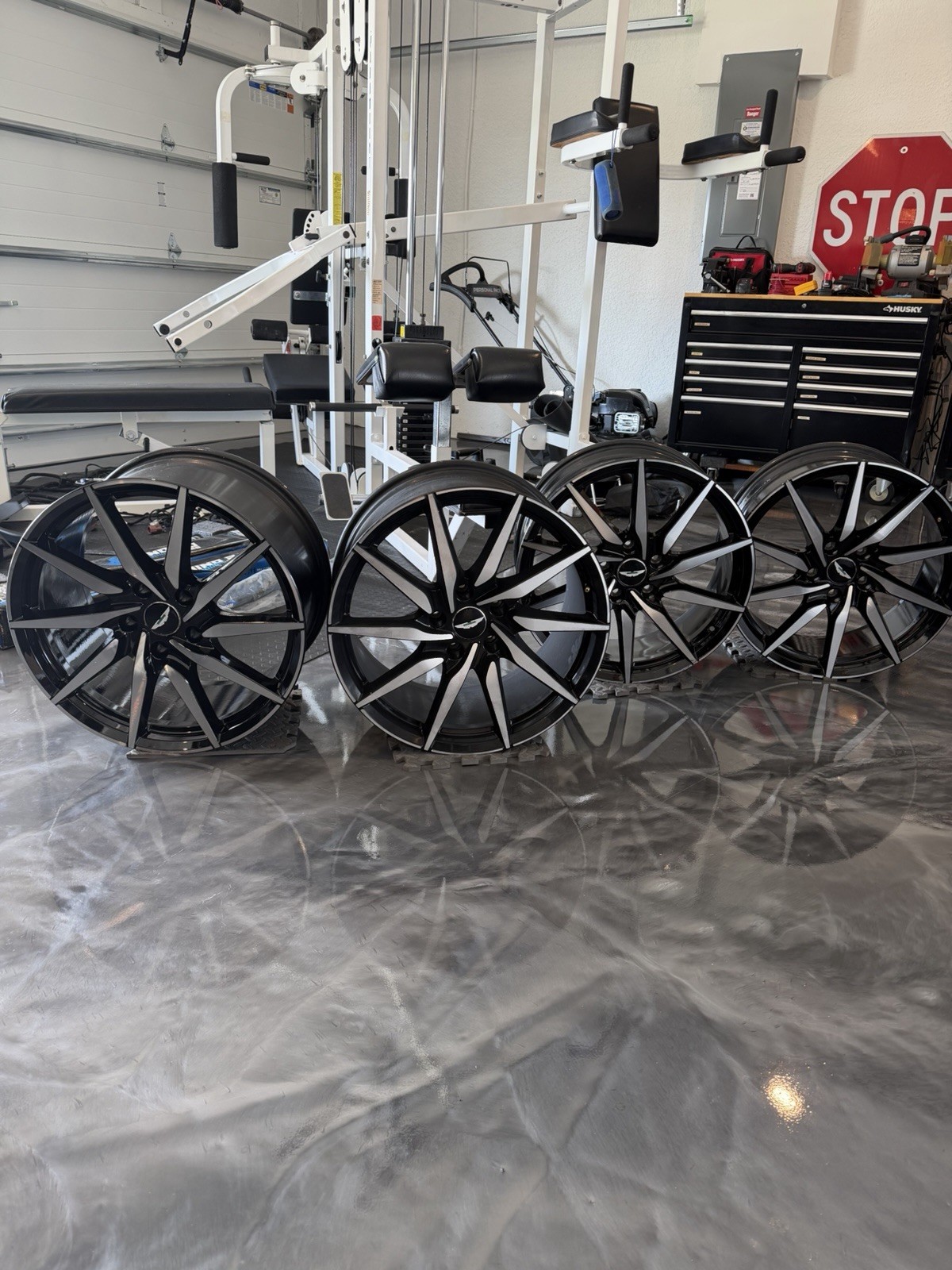 Aston Martin DB11 Front Wheels Set P/N HY531007FA