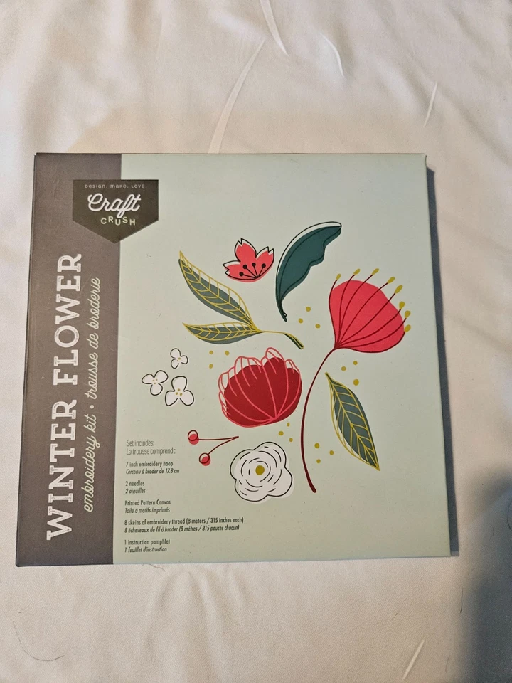 CRAFT CRUSH EMBROIDERY KIT WINTER FLOWER HOOP NEEDLES PRINTED PATTERN CANVAS NEW - Image 2 of 3