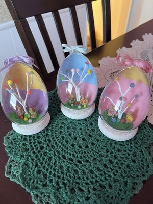 Easter Bunnies in a 5  plastic egg with an Easter tree and eggs. Lot of 3