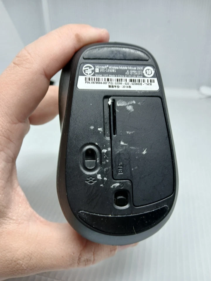 Microsoft Wireless Mobile Mouse 3500 Model 1427 Silver No Nano Receiver Untested - Image 4 of 4