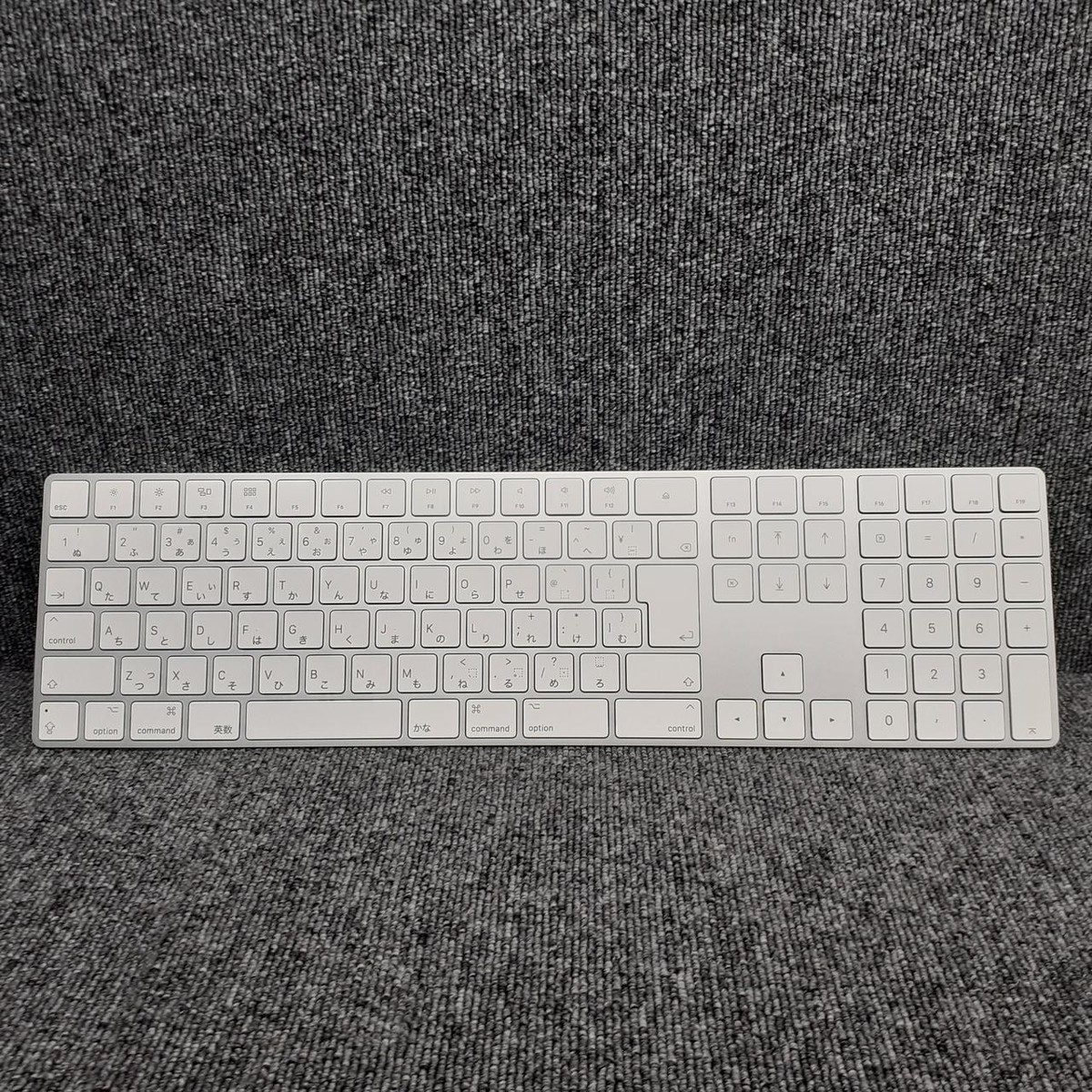 【新品未使用】Apple純正 Magic Keyboard MQ052J/A 中古美品】Apple アップル 純正 Magic Keyboard（テンキー付き