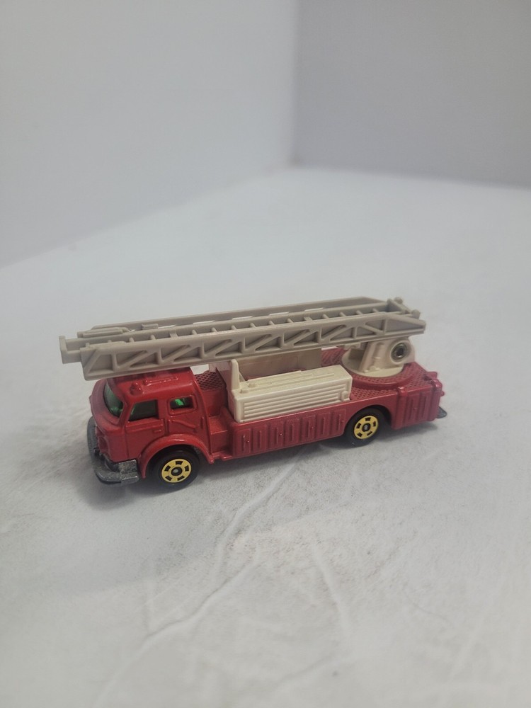 Tomica Tomy F33 Ladder Chief American LaFrance Red Japan Vintage Loose Car