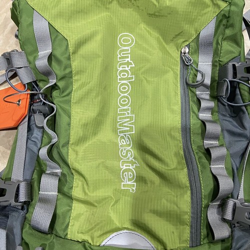 OutdoorMaster 70L Zaino da Escursionismo Telaio Interno con Copertura Impermeabile Verde - Foto 3 di 5