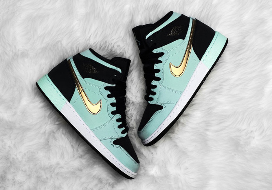 mint blue jordan 1