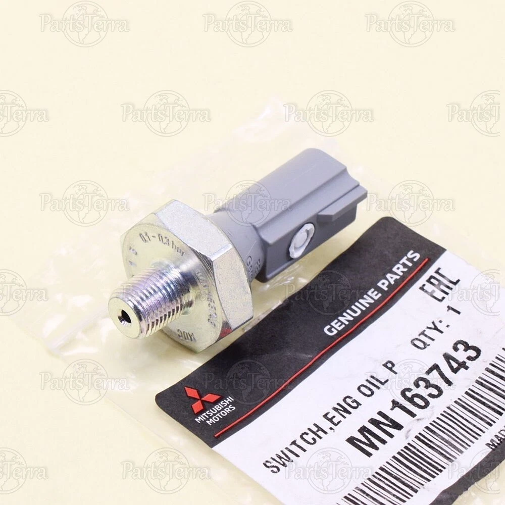 New Genuine OEM Mitsubishi LANCER Engine Oil Pressure Switch 