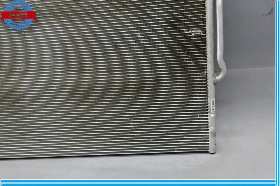 11-18 Porsche Cayenne 958 AC A/C Air Condenser Cooler 7P0820411B Oem - Image 4 of 4