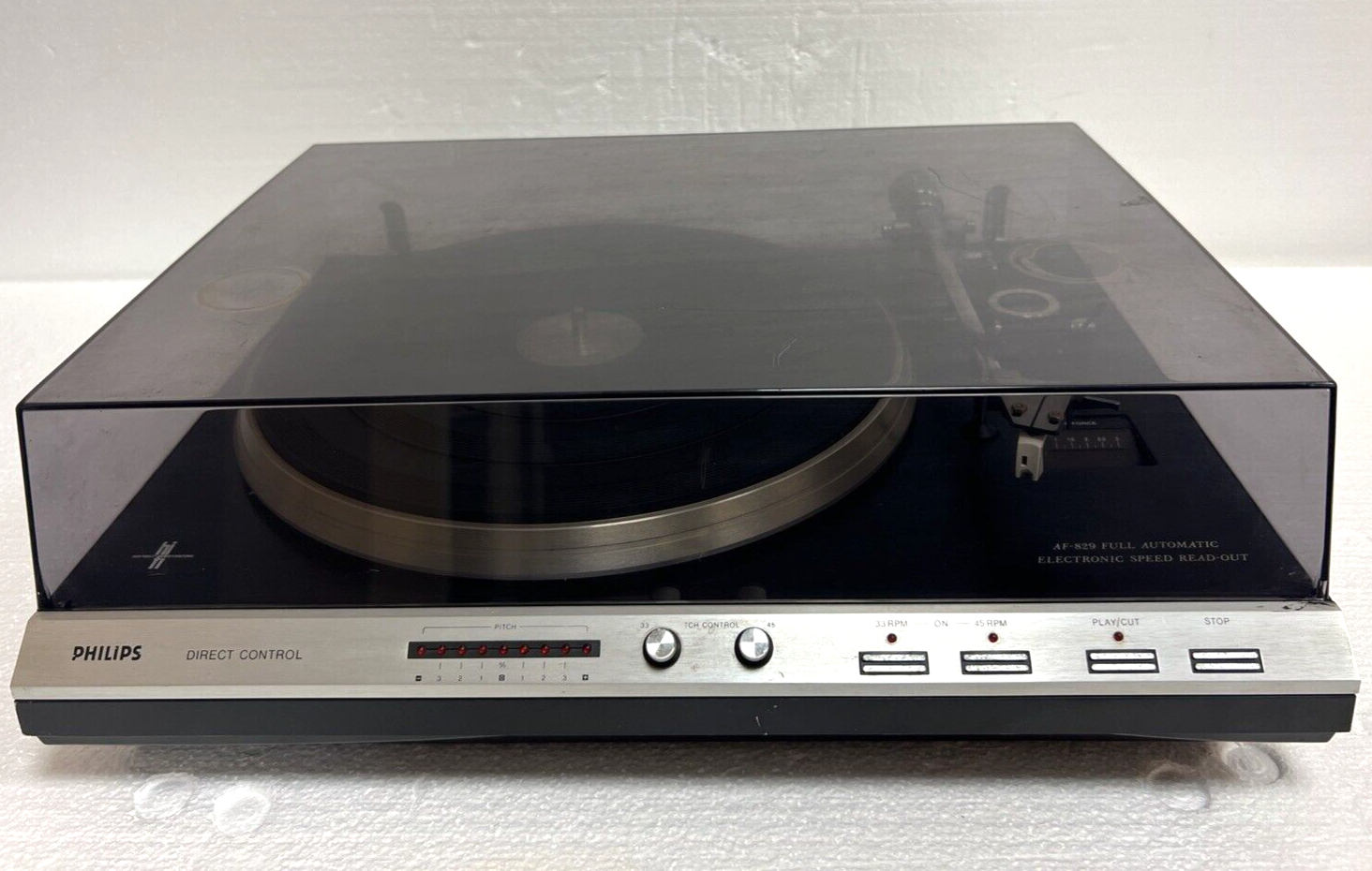 PHILIPS AF-829 Fully Automatic Electronic Speed Read Out Turntable