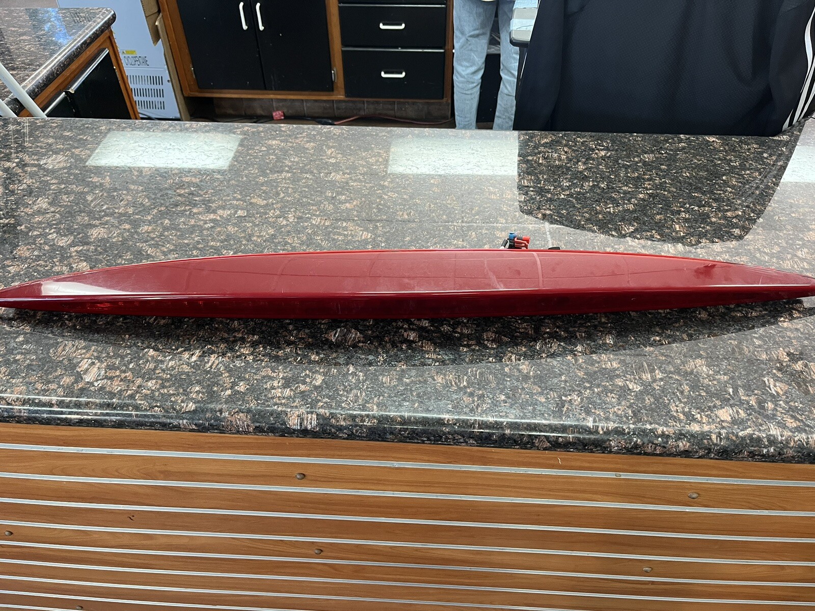 2004 cadillac escalade esv third brake light