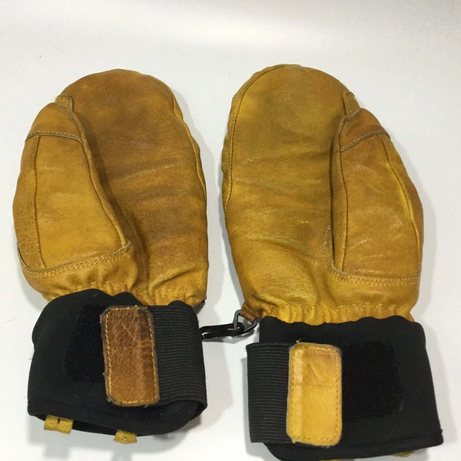 flylow leather permaloft lined snowboarding skiing 