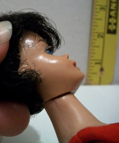VINTAGE AMERICAN GIRL BLACK BUBBLECUT GREASY OILY FACE BARBIE DOLL WITH SWIMSUIT - Picture 5 of 12
