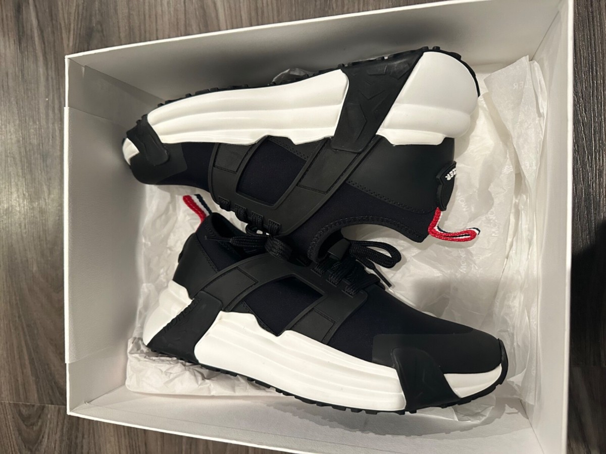 Moncler $500 Women's Lunarove Low Top Sneakers Black EU 38