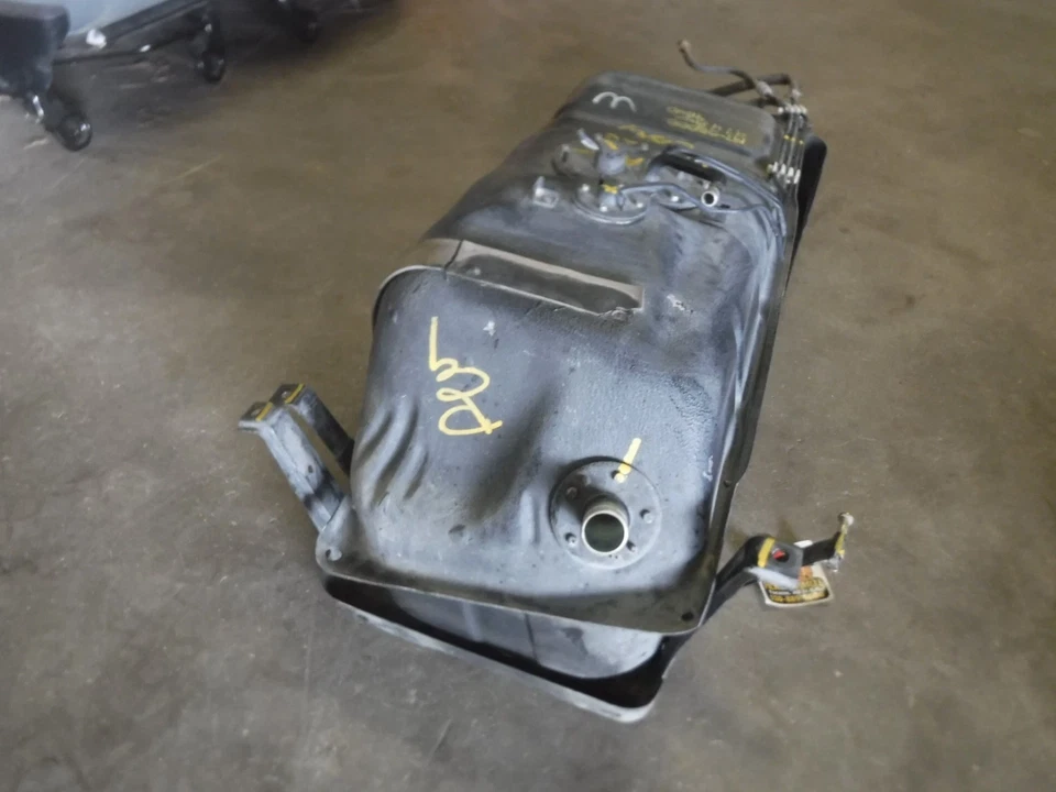 Бензобак 1996-2000 Toyota 4Runner с топливным насосом и пластиной скольжения от оригинального производителя 4x2 4x4 - Изображение 4 из 4