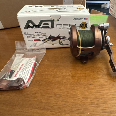 Avet Reels MXJ 5.8 G2 Neptune 5.8:1 Lever Drag Trolling Reel Right Box