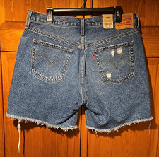 Women's Levi's 501 Mid-Thigh Frayed Jean Shorts Size 33 NWT