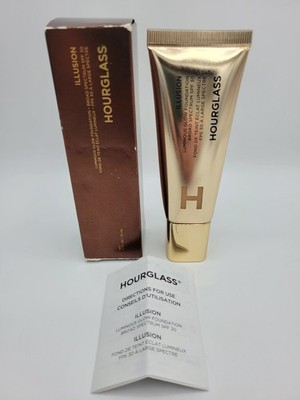 Hourglass Illusion Luminous Glow Foundation SPF 30 Full Size Shade 15 NEW In Box