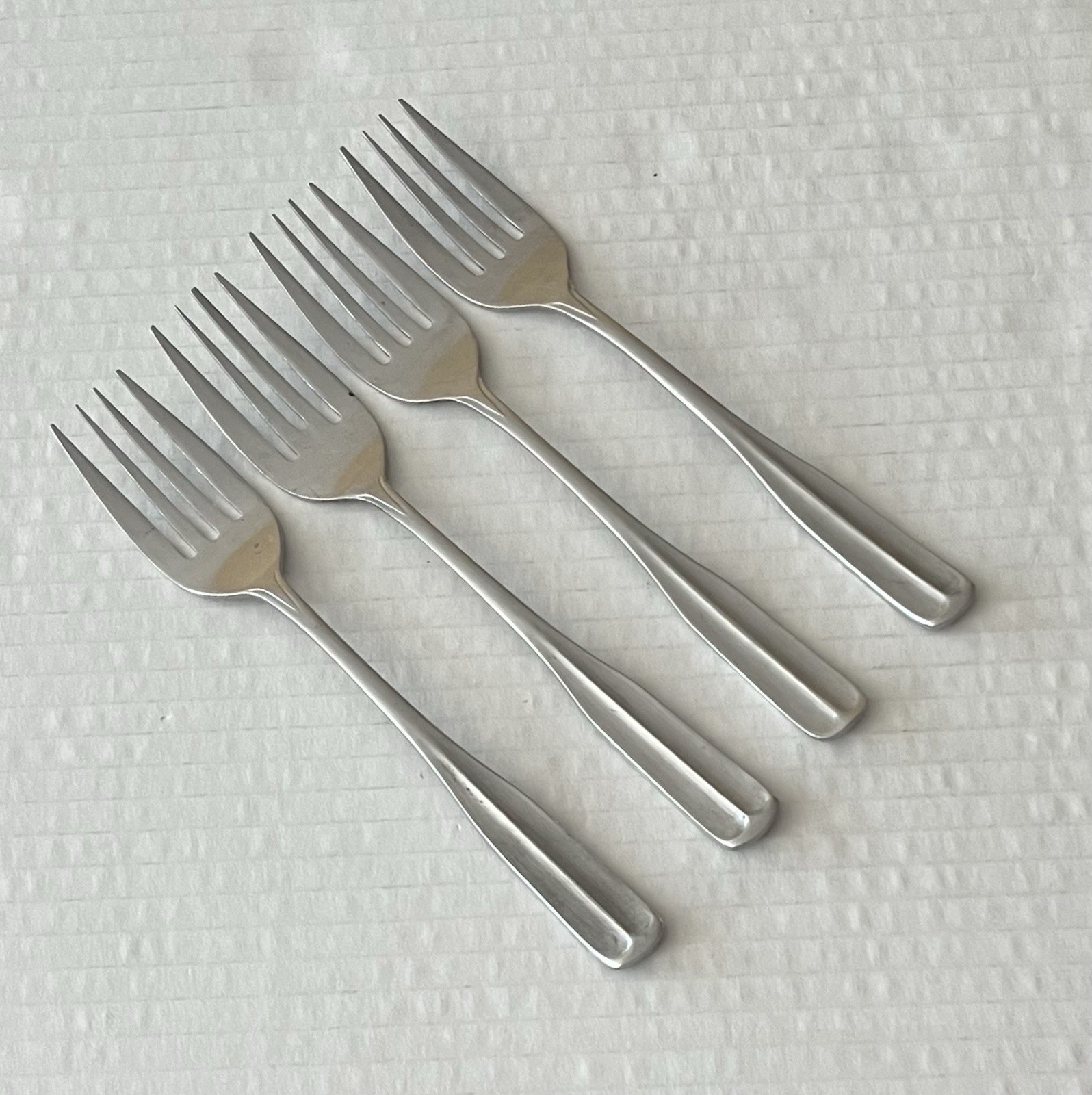 National Stainless Korea Chestertown 4 Salad Forks 6 3/8” Satin