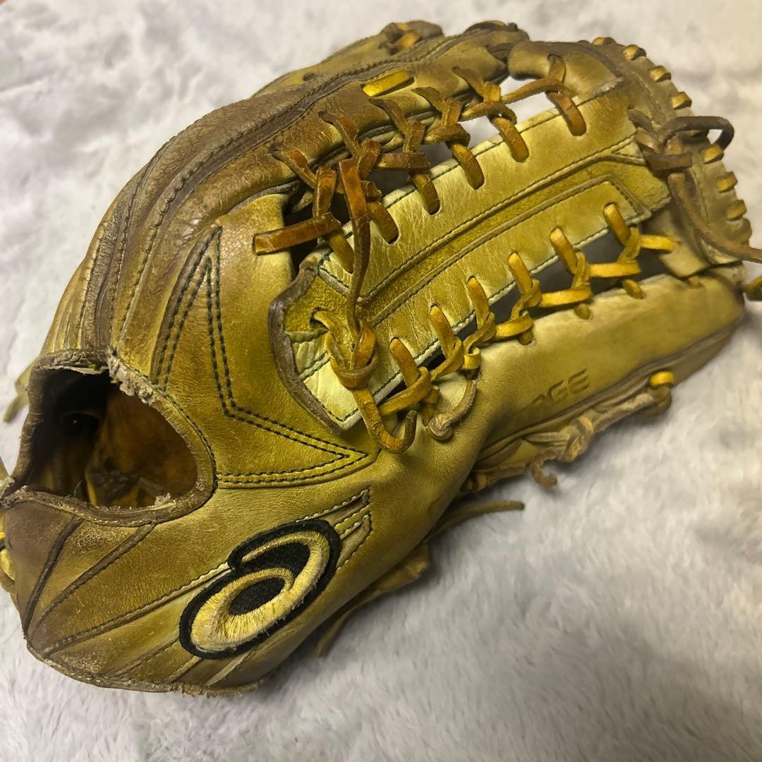 Asics Gold Stage Baseball Glove Hardball, Outfield, Used thumbnail 2