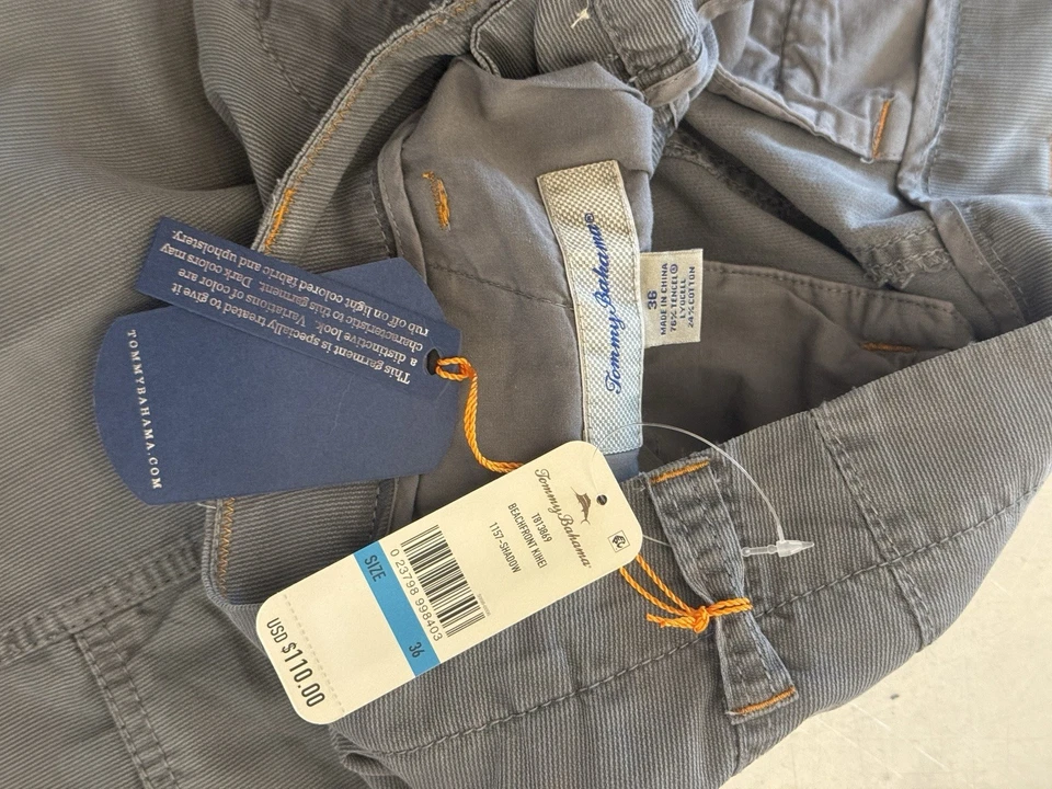 Tommy Bahama Men's Shorts Size 36 “Beachfront Kihei” in color Shadow  - Imagem 3 de 3