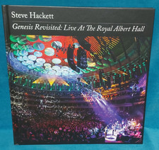 Genesis Revisited - Live Royal Albert Hall. Buch mit 2 CDs, 2 DVDs + Blu-ray.