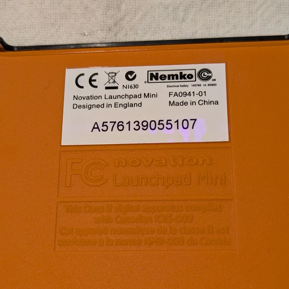 Launchpad Mini, Marke: Novation, Minimal Gebraucht, mit USB Kabel - Bild 2 von 4