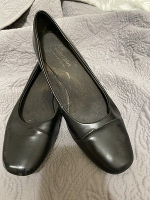 Comfort Plus by Predictions Black  Faux Leather Pumps Heels Size 6 82007
