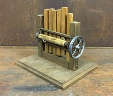 Stampfwerk 6-fach Dampfmaschinen-Werkstatt-Antriebsmodell aus Holz