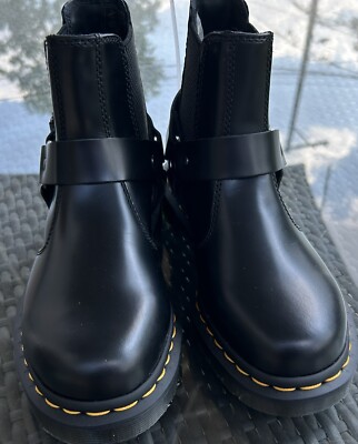 DR. MARTENS WINCOX SMOOTH LEATHER BUCKLE BOOTS - EUR 37 US Men's 5