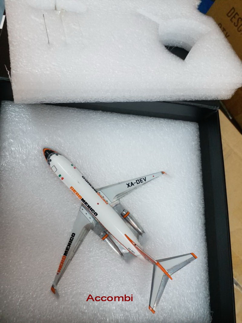 1/200Gemini DC-9-15　ダイカスト製品 1/200Gemini DC-9-15 ダイカスト製品 台座あり - メルカリ