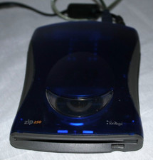 Iomega Zip 250 250MB USB Zip Drive Z250USBPCM with USB  Power Cord for PC  MAC