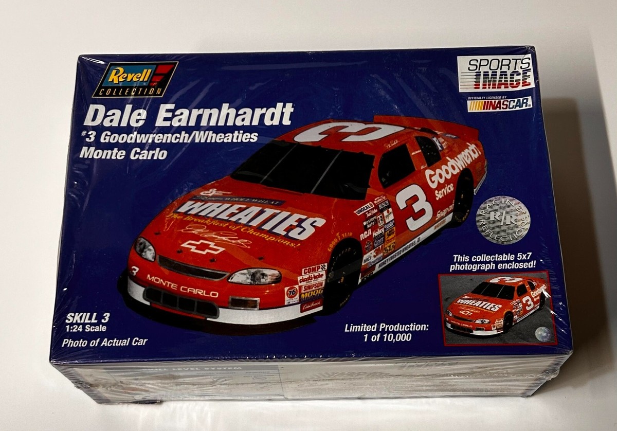 1997 Revell Dale Earnhardt GM Goodwrench Wheaties 1/24  1997 Dale Earnhardt GM Goodwrench Wheaties Tribute Train Revell HO Scale NASCAR display picture 1