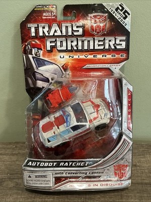 NEW RATCHET Deluxe Class Transformers Universe 2008 Hasbro 25th Ann