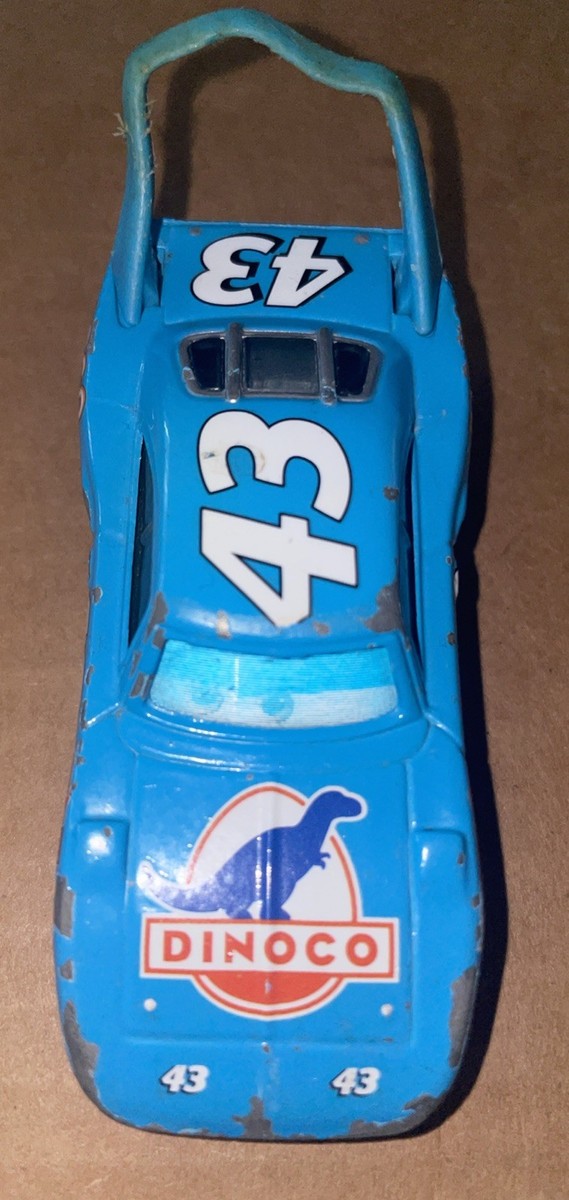 ディズニー・ピクサー『カーズ』初期レアモデル｜ダメージド・キング Disney Pixar Cars Damaged King #43 Mattel 1:55 Diecast Metal Toy