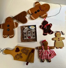 6 Piece Vtg Gingerbread Theme Christmas Decor