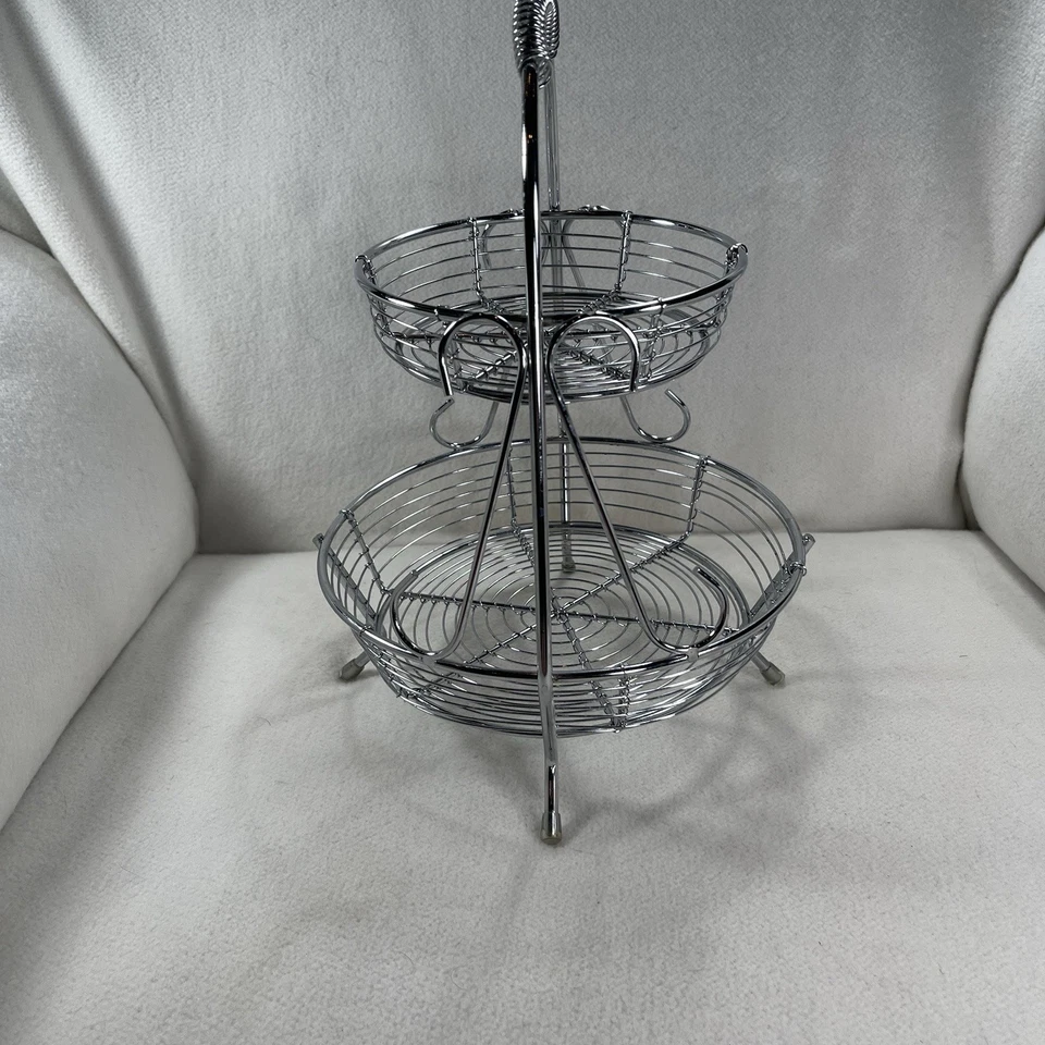 "Cestas de frutas de acero inoxidable de 2 niveles con mango de 12"" de alto" Foto 4 de 4