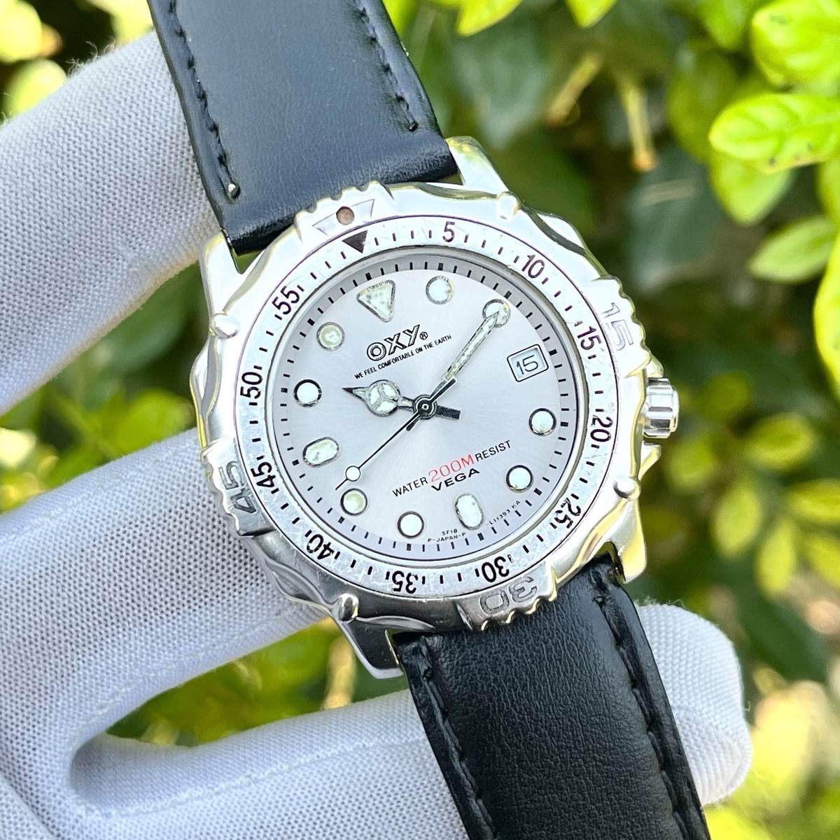 Vintage Citizen OXY Vega Sunburst Diver 200M Japan Men Quartz
