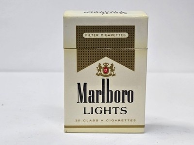Vintage Marlboro Lights Feuerzeug Zigarettenschachtel Design Sammlerstück 