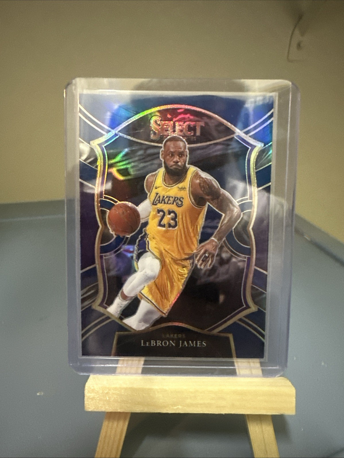 2020-21 Panini Select - Concourse LeBron James #23 Blue Prizm