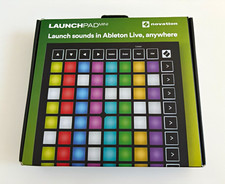 Novation Launchpad Mini Pad-Controller, 64 Tr...