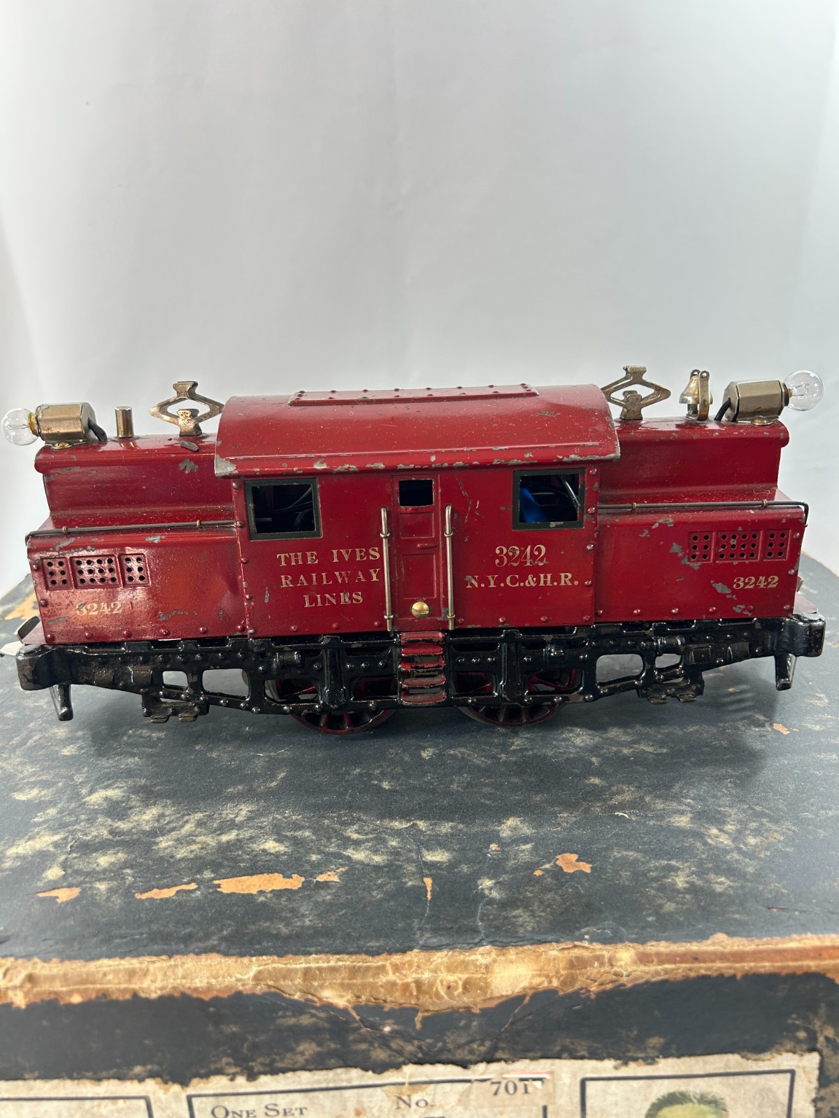 Ives 701 Train Set 3242 Loco + 184 185 186 Cars w/ Transformer Box 1922  Works