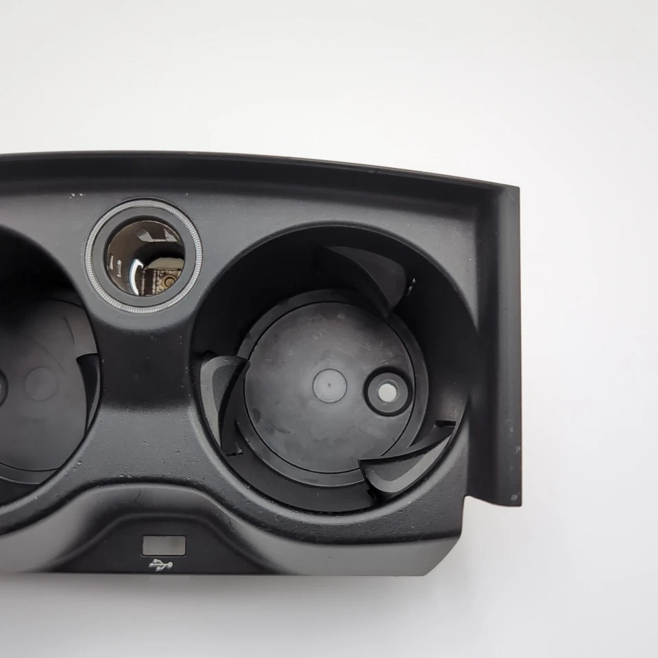 2017 - 2023 BMW 530I G30 FRONT CENTER CONSOLE DUAL CUP HOLDER OEM 6801508 - Image 4 of 4