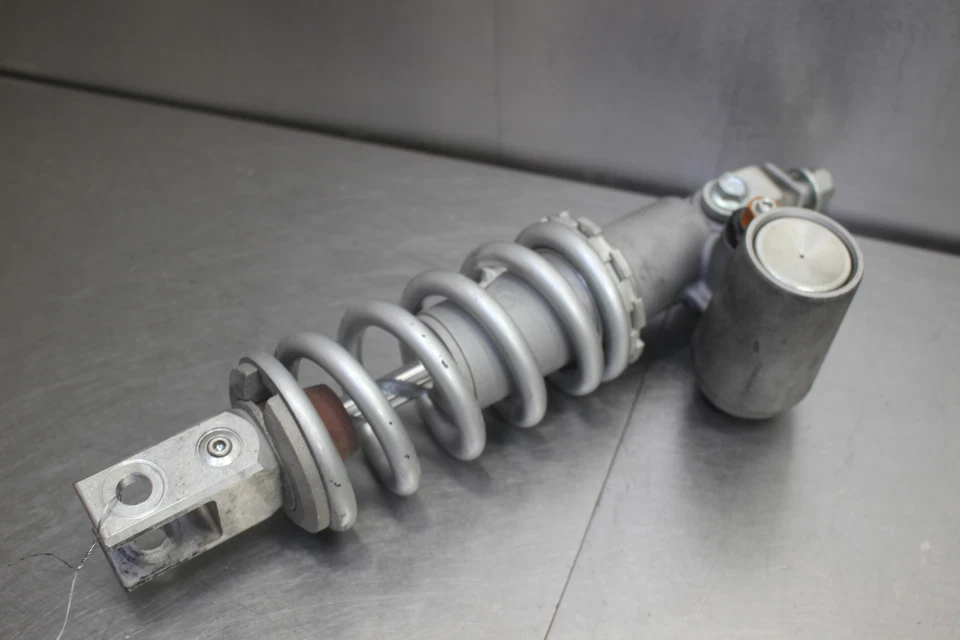 17-19 YAMAHA YZF R6 Rear Shock Suspension Foto 3 de 4
