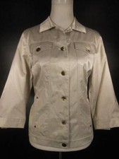Beautiful Women's Size 1 Chico's Additions Silver Fitted Button Blazer Jacket
