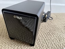 Drobo DDR3-A (4 Bays & USB). Powers up.